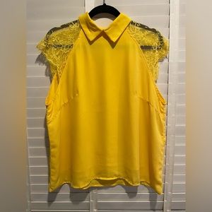 Yellow Collar Lace Sleeves Blouse, Size XL